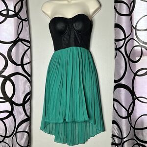 Material Girl Sz Medium Black Green Strapless Strapy Poly Cotton Blend Dress